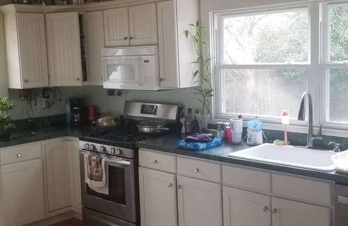 Devon Casa | Best Beach House in Milford—Sleeps 12 or so