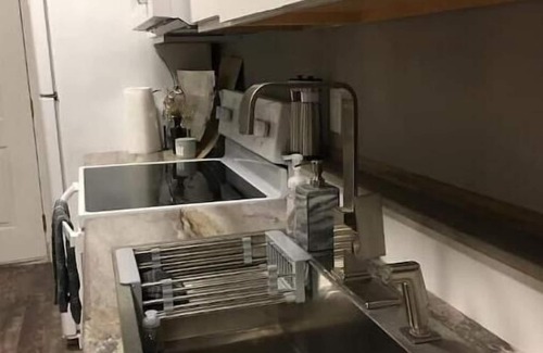Madison Apartamento | Best downtown location! Stablemaster’s Quarters. Awarded winning! Come see why…