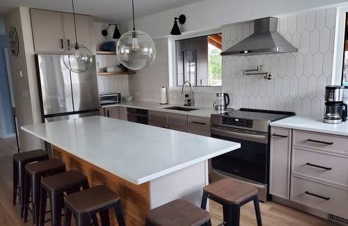 Flanders Casa | Best family beach house! Relax at our waterfront house with boat dock.