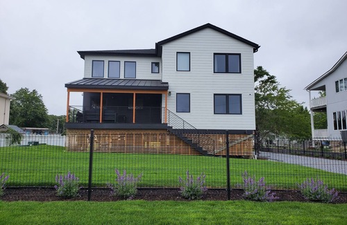 Flanders Casa | Best family beach house! Relax at our waterfront house with boat dock.