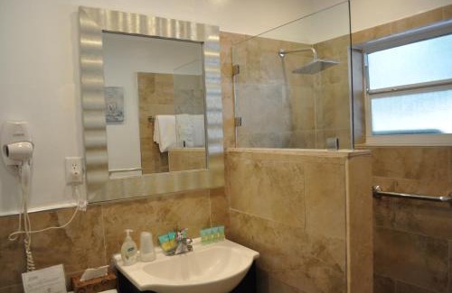 Lauderdale-by-the-Sea Cabina | Best Florida Resort