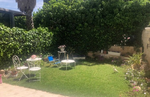 West Bank Cabaña | Best Home Jerusalem HolyLand Close 2 Everything Israel Gateway 4 families & indi