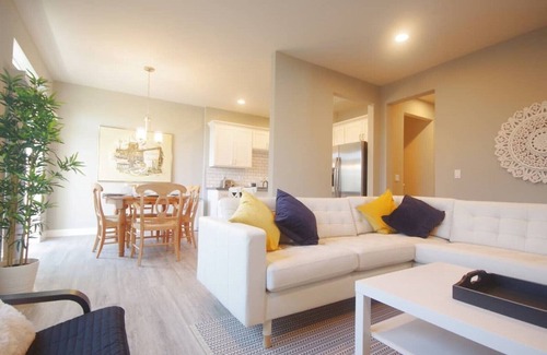 Parkland Casa | Best House in Parkland. 4br Sleeps 10. Brand New!