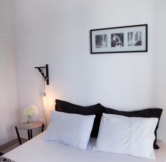 Marousi Apartamento | Best located executive apartment in Maroussi.
