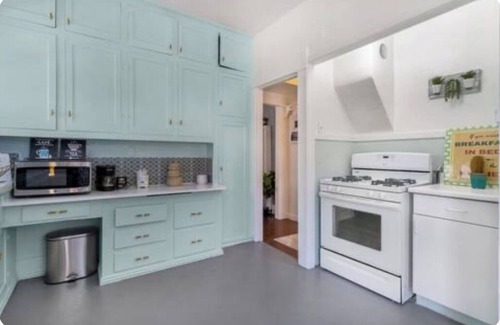 Hillcrest Casa | Best location 3 bed house in Sunny San Diego great for larger groupfamily events