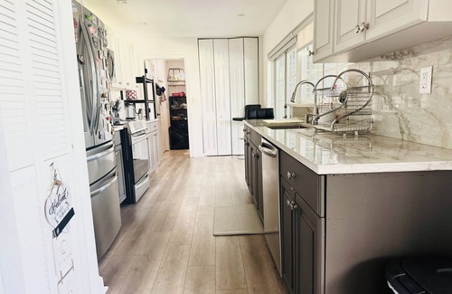 South Miami Casa | BESt LOCATiON Iconic 4BR Waterfront Luxury MIA