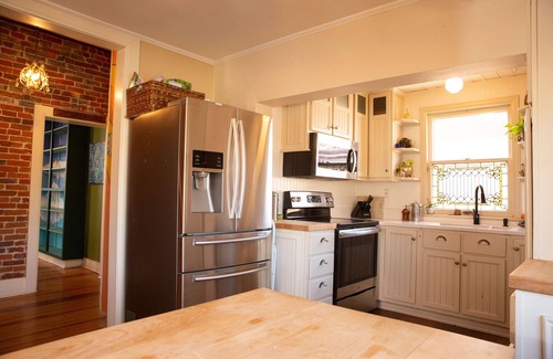 Golden Casa | Best Location in Golden Artistic Magical Setting