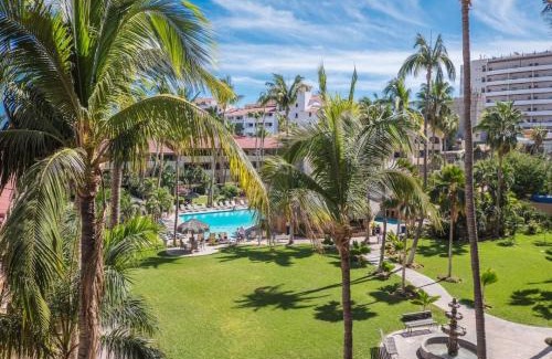 El Médano Ejidal Apartamento | Best Location in Medano Beach -Marina Sol LRG 2 Bed Steps to Beach, Downtown & Marina