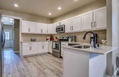 Central Oklahoma City Casa | ** MEJOR UBICACIÓN EN EL CORAZÓN DE OKC ** Completamente renovado 4Bed / 2. 5Baño