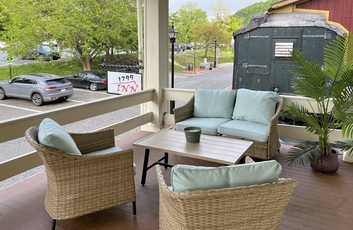 Harpers Ferry Apartamento | Best location! The Pullman Apt @ historic 1799 Inn