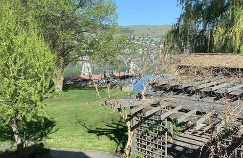 Vernon Casa | Best lot on the lake