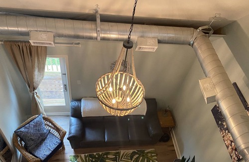 San Jacinto Cabaña | Best of all worlds!Historic neighborhood, new home , walk to beach or downtown