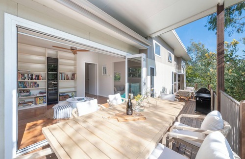 Murrays Beach Casa | Best of both worlds, Lake and beaches in beautiful Murrays Beach (Pet-Friendly)