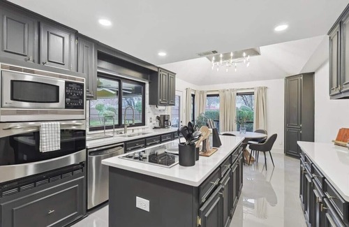 Northeast Carrollton Casa | Best of Carrollton - Luxury, Pool, Hot tub, Games