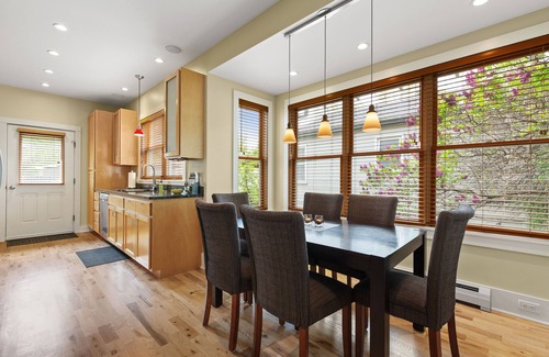 Bozeman Casa | TARIFAS REDUCIDAS EN OCT / NOV / DEC-¡Lo mejor del centro de Bozeman! 2 VRBO's en esta propiedad