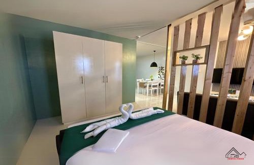 Puerto Princesa City Centre Hotel | Best OneBR Condo with Balcony Near Puerto Princesa Airport - B2 6Diamond