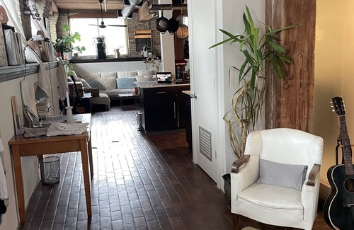 Parkdale Condominio | Best original hard loft in town