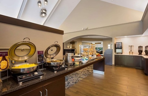 Mount Tabor Apartamento | Best Place to Unwind! Pet-friendly 2BR Suites with Full Kitchen, Free Breakfast!