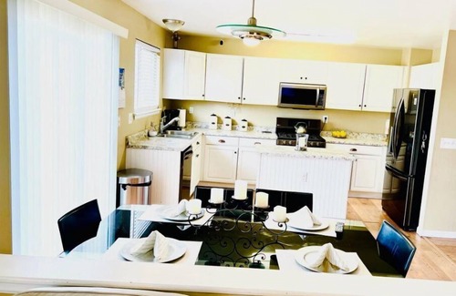 Green Valley Ranch Casa | Best place to live and DIA Airport 15 minutes , Downtown Denver 25 minutes all