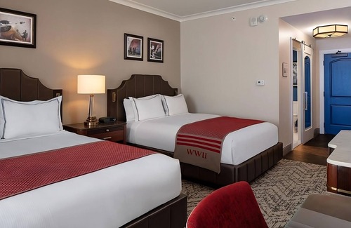 Arts/Warehouse District Hotel | Best Place to Stay! 4 Comfortable Units, Parking, Near New Orleans Jazz Museum!