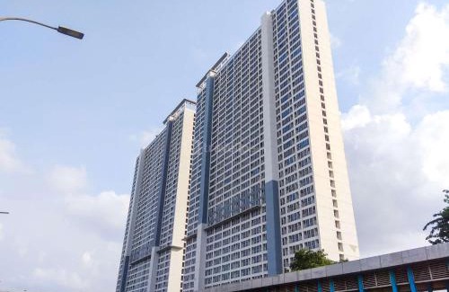 Kayu Putih Apartamento | Best Price and Restful Studio at Tifolia Apartment By Travelio