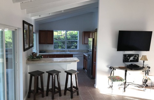 Monte Villa | Villa 2BR mejor valorada en St. John con vista al mar y piscina!