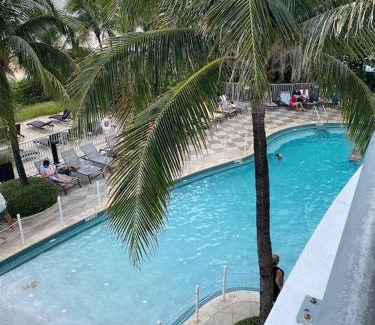Sunny Isles Beach Apartamento | Best Resort Beach Front Condo
