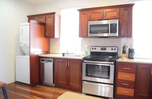 Ciudad de Belice Apartamento | Best sea view in Belize City.“Gold Standard”