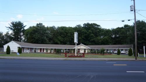 Plainville Hotel | Best Stay Inn