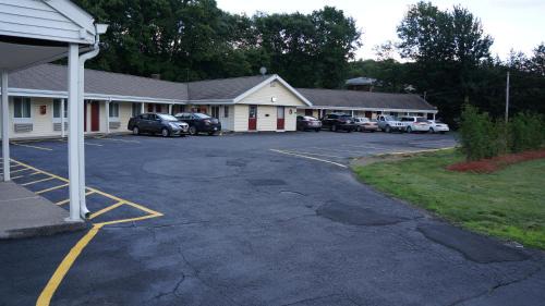 Plainville Hotel | Best Stay Inn