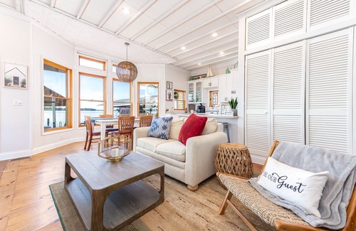 Russells Point Casa | Best Sunsets on Indian Lake. Perfect for fall & winter escapes! Close to skiing.