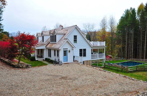Lakeside Casa | ¡100% WASHINGTON! (Zoom en el mapa ++) PoshPadsCT "51 SENFF RD" Mint 5BR, Piscina, BBQ