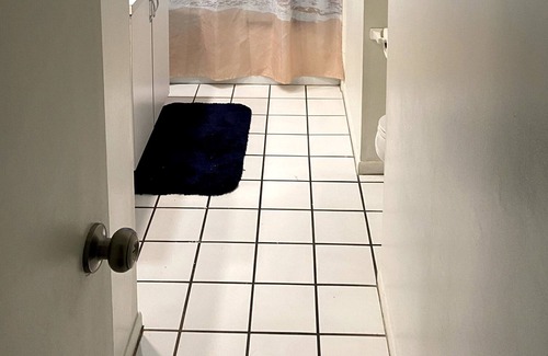 South Gate Ridge Casa | Best Value 3BR/2BA Pool Home 10 min from Siesta