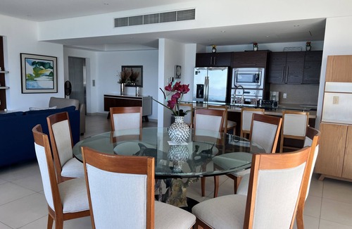 Zona hotelera del norte Apartamento | Best view and location at ICON Vallarta.10 min from airport and 15 min downtown