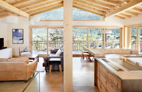 Chamonix-Mont-Blanc Chalet De Esquí | La mejor vista panorámica en Chamonix - Sauna escénica / Jacuzzi al aire libre - ¡Debe ver!