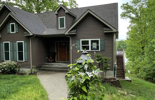 Mineral Casa | Best View on Lake Anna!