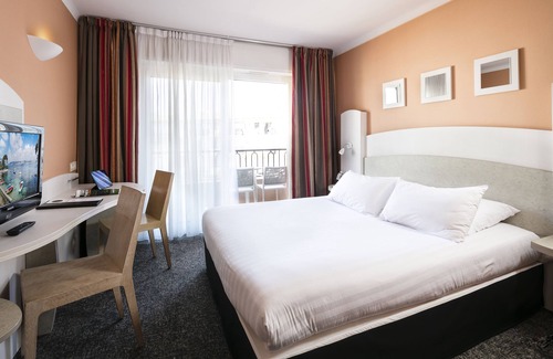 Juan-les-Pins Hotel | Best Western Astoria