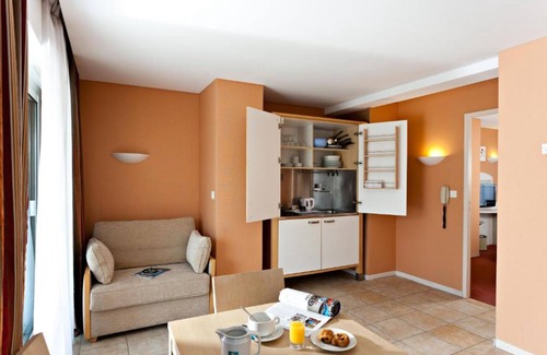 Juan-les-Pins Hotel | Best Western Astoria