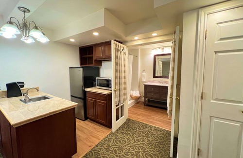 Mendenhall Valley Hotel | Best Western Country Lane Inn