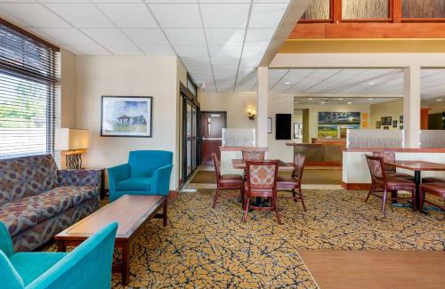 Sidney Hotel | Best Western Golden Prairie Inn and Suites