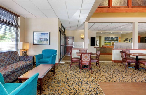 Sidney Hotel | Best Western Golden Prairie Inn & Suites