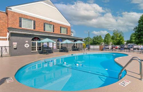 Hendersonville Hotel | Best Western Hendersonville Inn