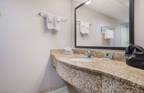 Matamoras Hotel | Best Western Hunt's Landing Hotel Matamoras/Milford