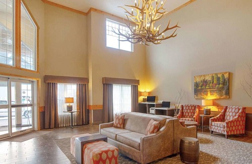 Great Falls Hotel | Best Western Plus Riverfront Hotel & Suites