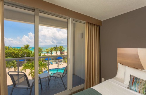 Mid Beach Hotel | Best Western Plus Atlantic Beach Resort