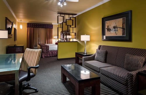 Forney Hotel | Best Western Plus Christopher Inn & Suites