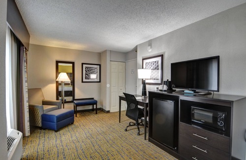 Winston - Salem Hotel | Best Western Plus Hanes Mall Hotel
