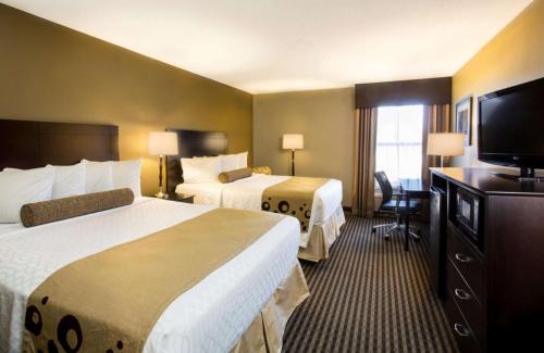 Mishawaka Hotel | Best Western Plus Mishawaka Inn