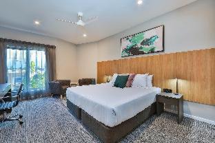 North Lakes Hotel | Best Western Plus North Lakes Hotel