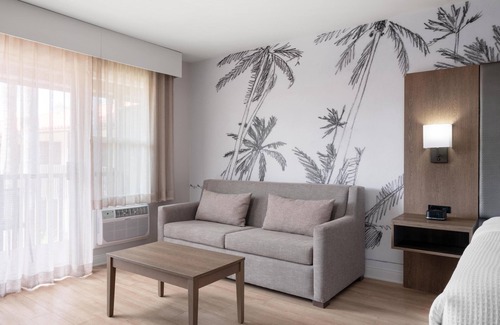 North State Hotel | Best Western Plus Pepper Tree Inn